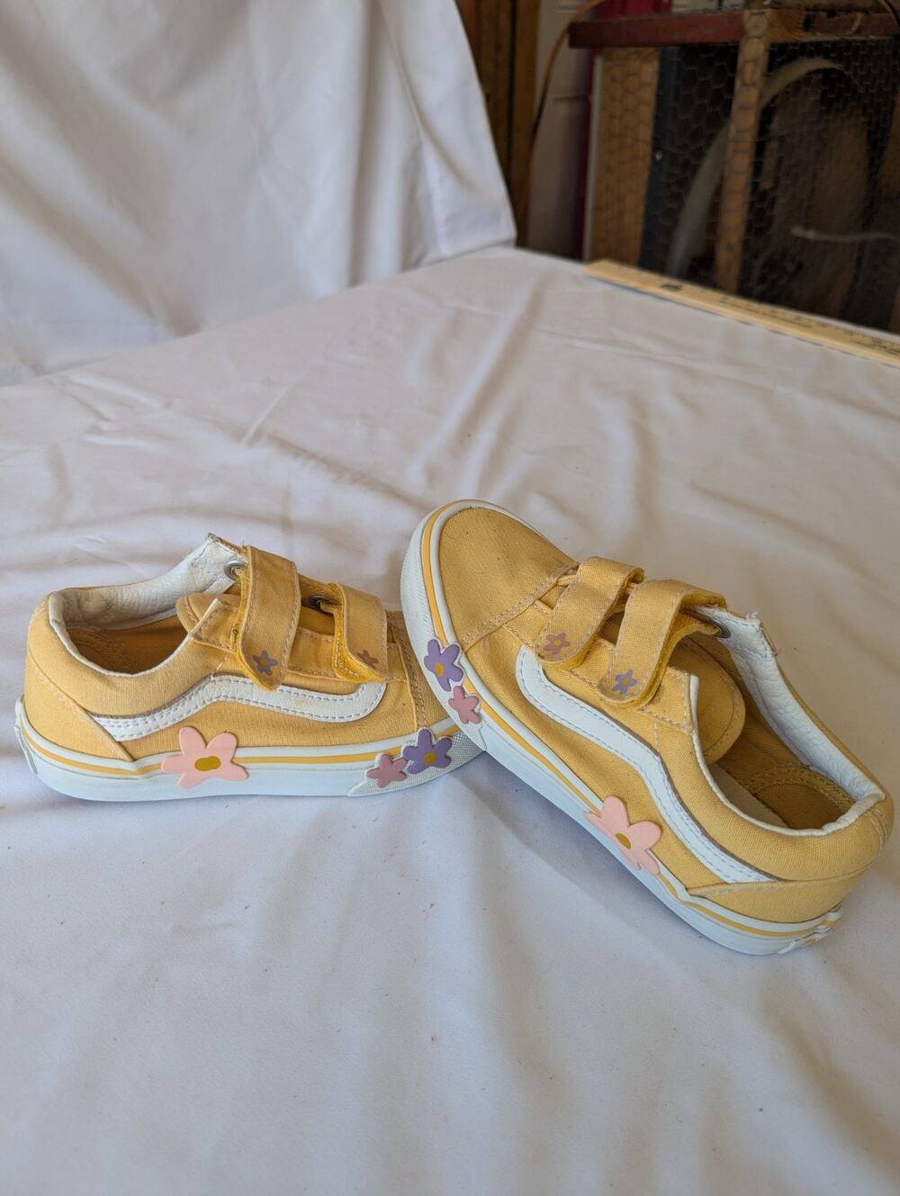 VANs, Girls,Sz.1, Pale Yellow With Flowers